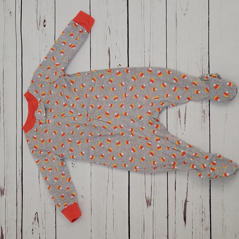 🎃🎃Candy Corn Unisex Onesie🎃🎃